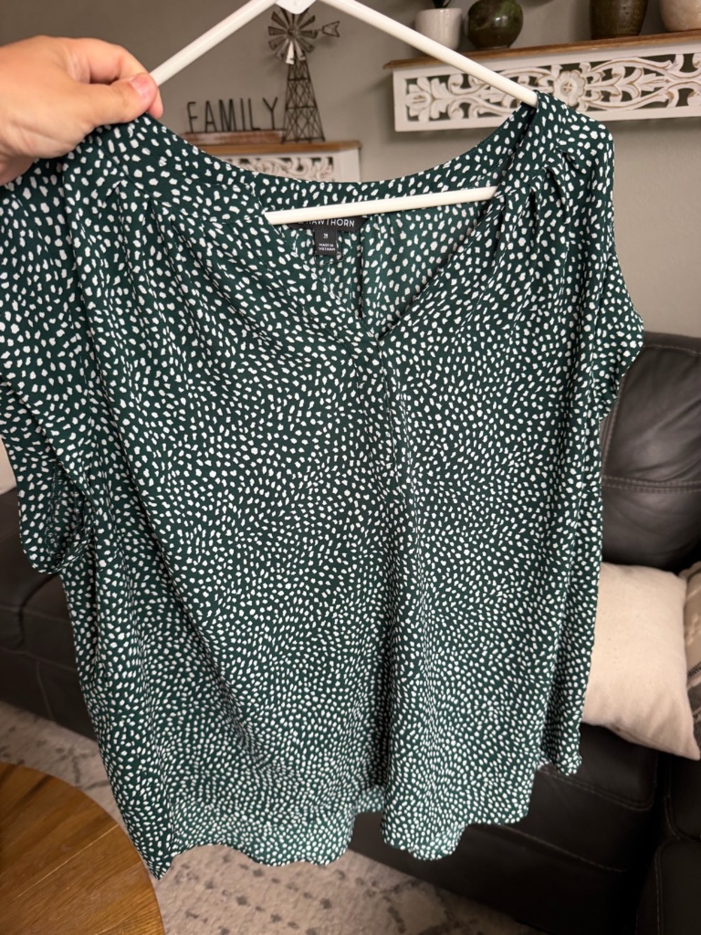 41 Hawthorn Forest Green Speckled V-Neck Blouse
